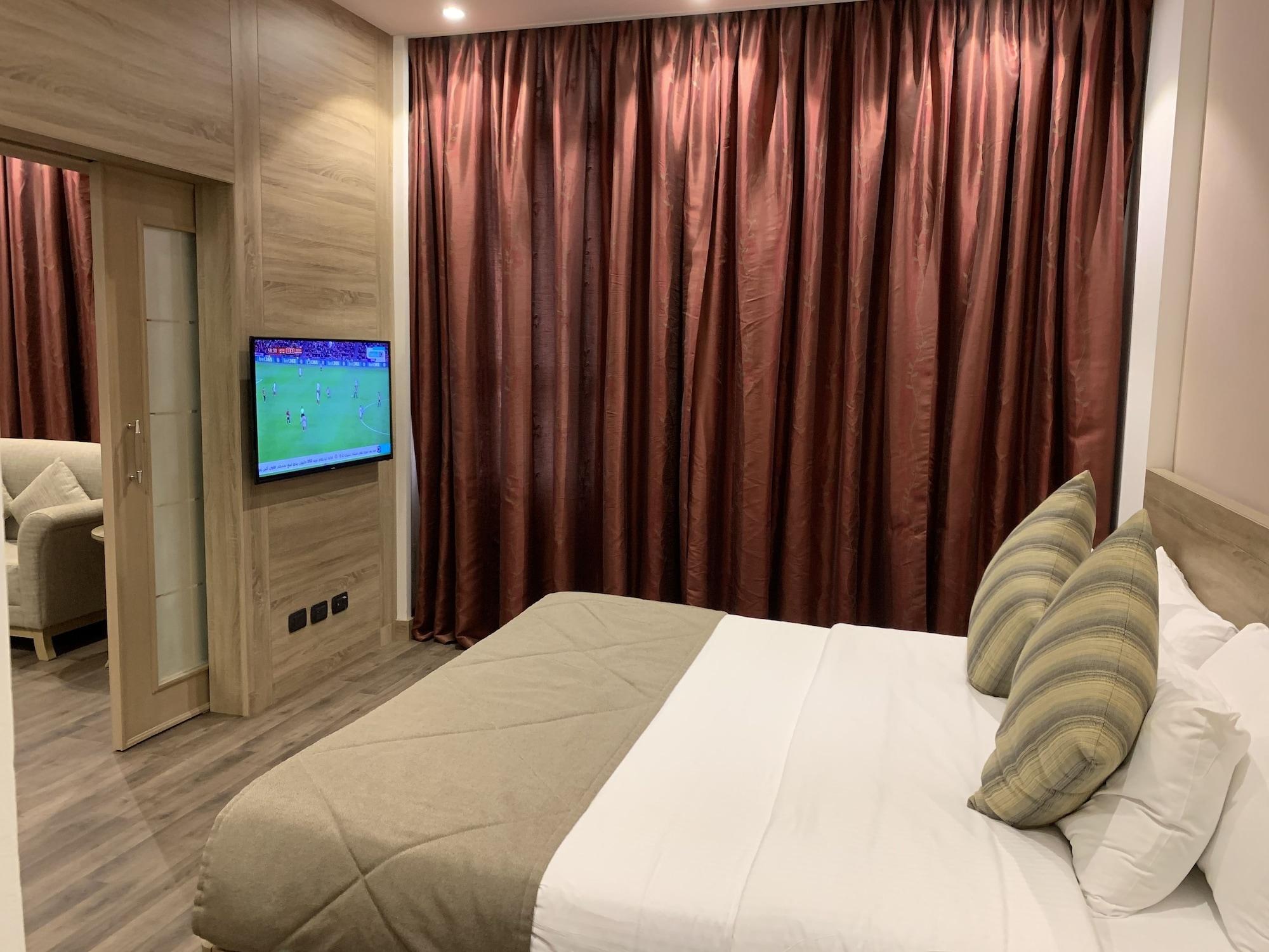 Carlton Al Moaibed Hotel Dammam Luaran gambar A bedroom in the hotel